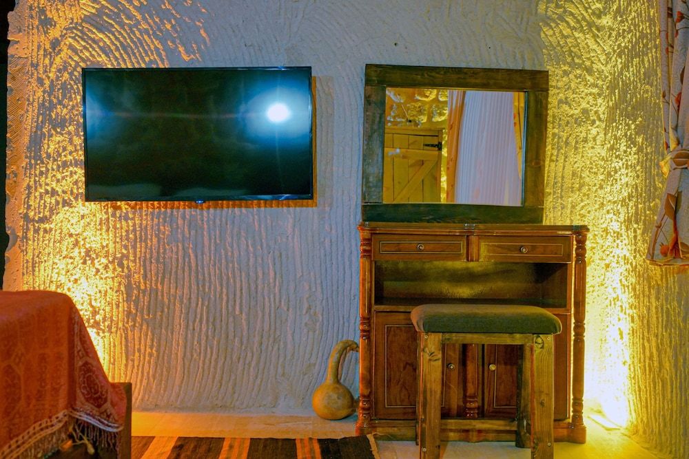 babili cappadocia cave hotel Design Double Room, 1 Queen Bed, Non Smoking, Garden View 18