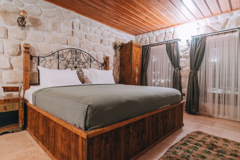 undefined Sora Cave Hotel 4