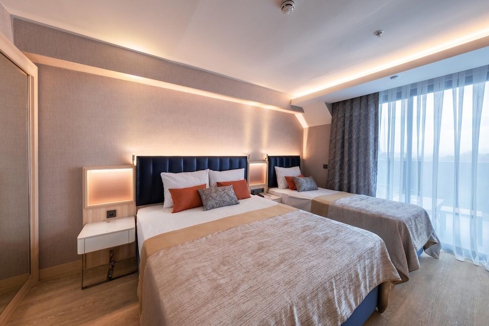 Superior Room, Garden View