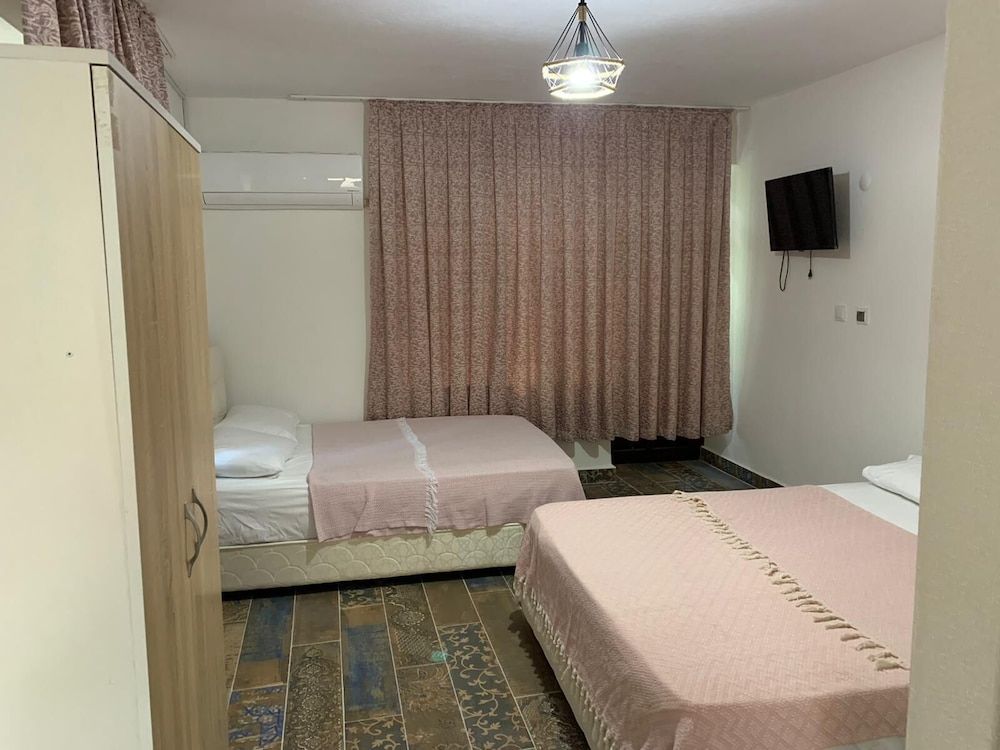 Basic Quadruple Room