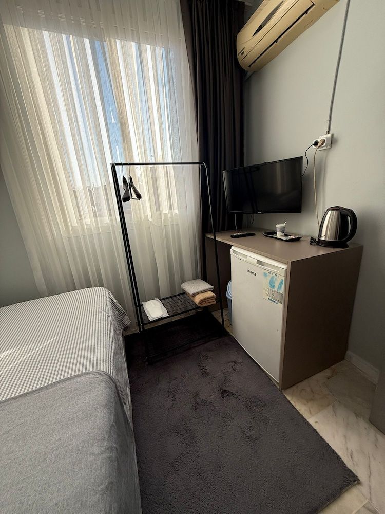 Grond Konaklama Mersin Standard Single Room, City View 5