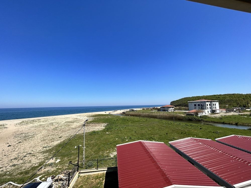 YALIKÖY DENİZ OTEL Superior Room with Balcony Sea View 7