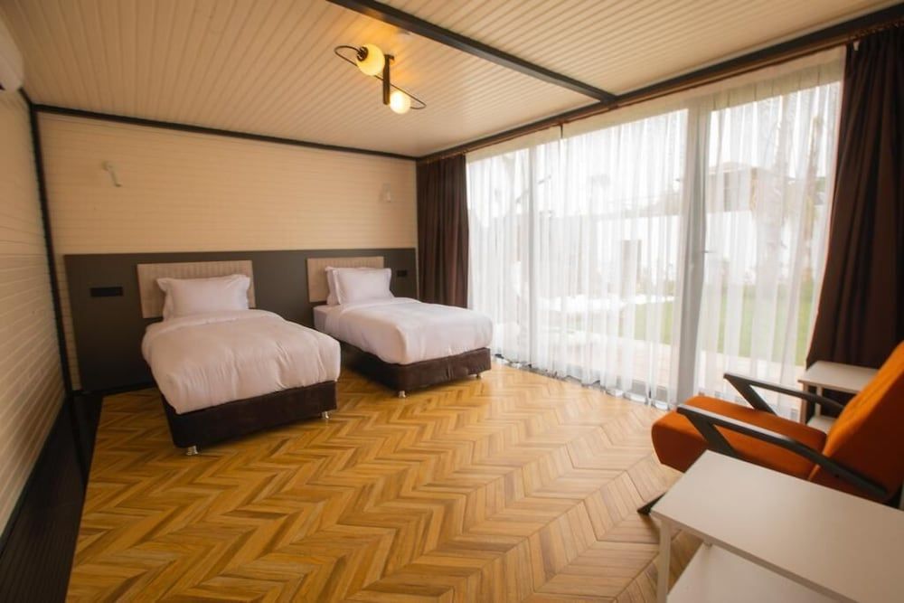 Deluxe Room, Multiple Beds, Fireplace (Thermal Jetted Tub, Sitting Room)
