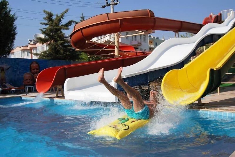 undefined Orient Resort Hotel 10