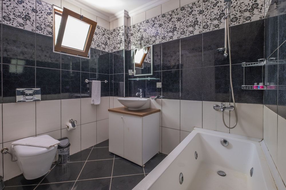 Infinity Olympia Villas Villa, 5 Bedrooms (Olympia B2) 20