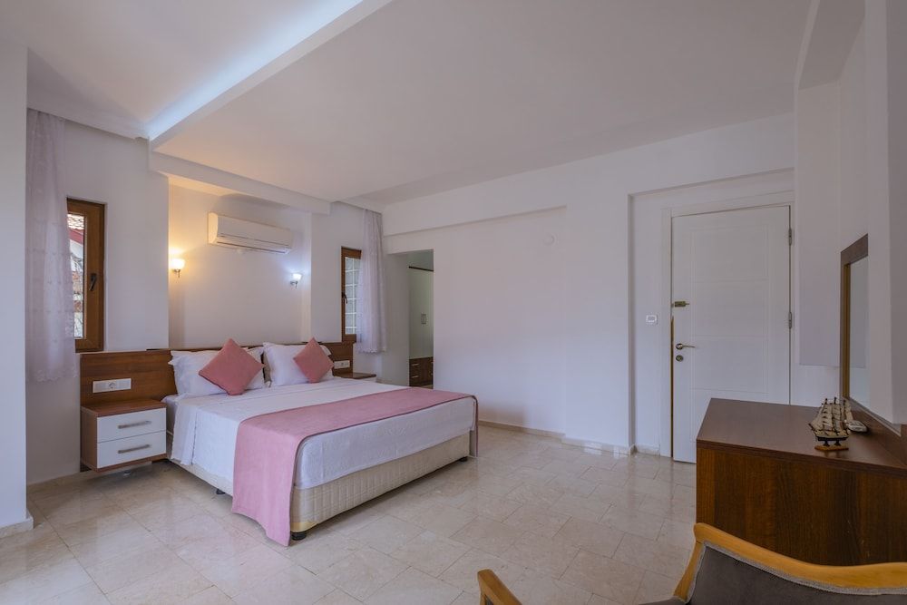 Infinity Olympia Villas Villa, 5 Bedrooms (Olympia B2) 14