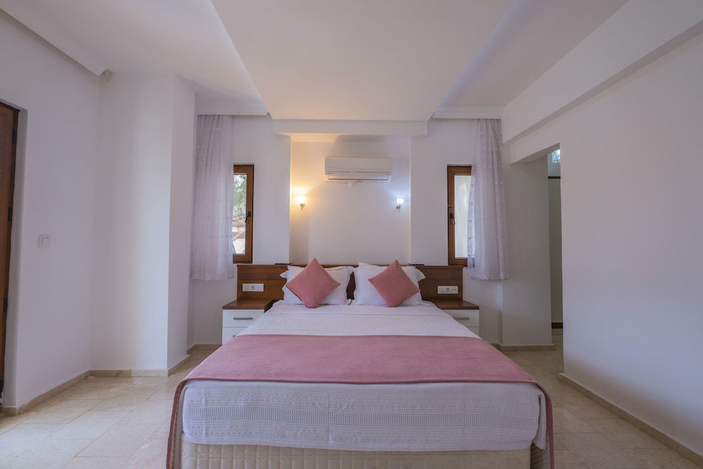 Infinity Olympia Villas Villa, 5 Bedrooms (Olympia B2) 5