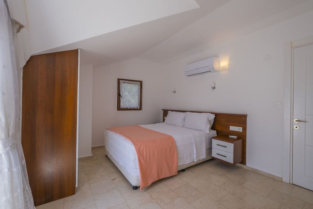 Infinity Olympia Villas Villa, 5 Bedrooms (Olympia B2) 7