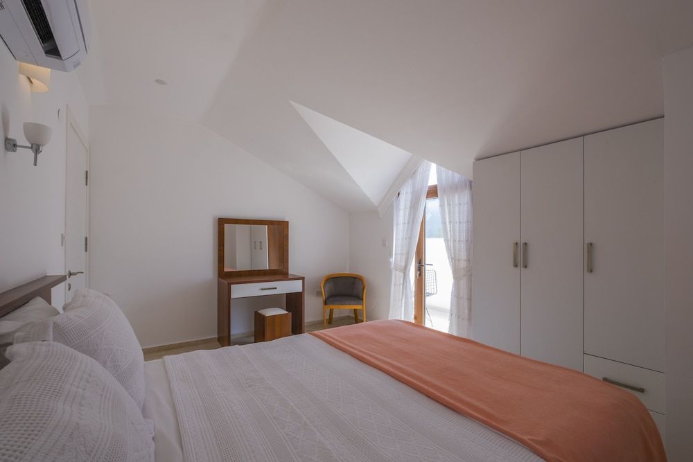 Infinity Olympia Villas Villa, 5 Bedrooms (Olympia B2) 8