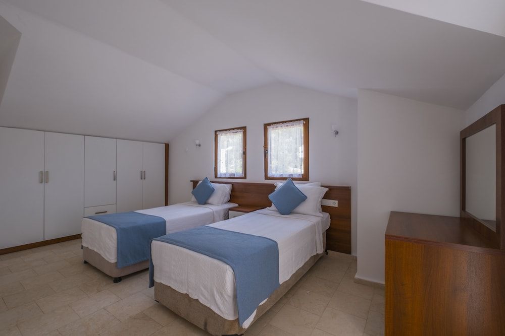 Infinity Olympia Villas Villa, 5 Bedrooms (Olympia B2) 3