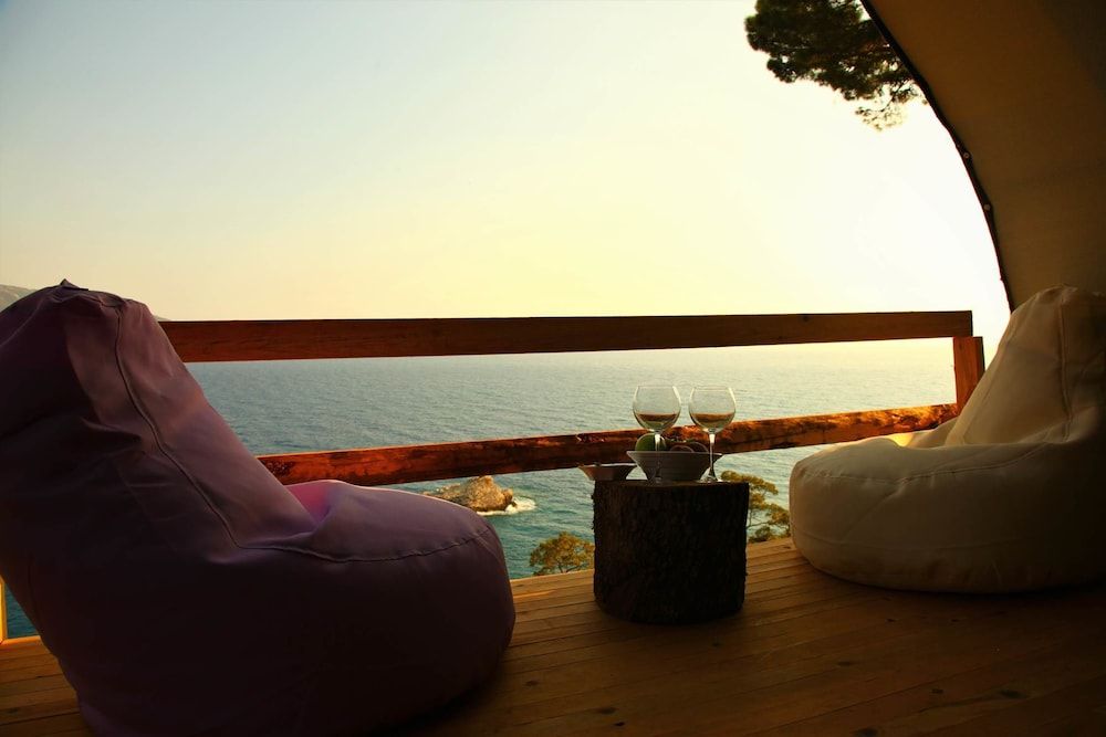 undefined Cosmos Lounge