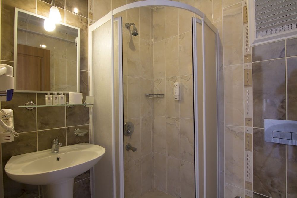 Belcekum Beach Hotel Standard Room, 1 Bedroom 6