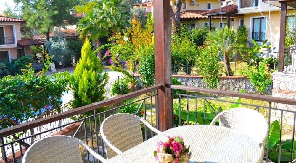 Villa Olive by Villa Safiya Villa, 3 Bedrooms, Mountain View 12