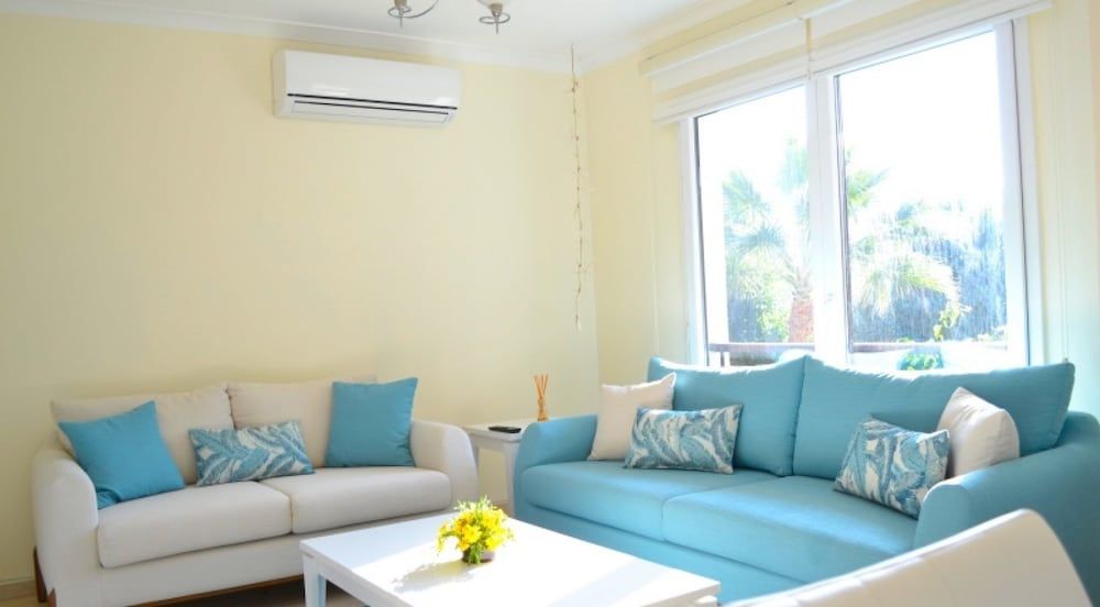 Villa Olive by Villa Safiya Villa, 3 Bedrooms, Mountain View 11