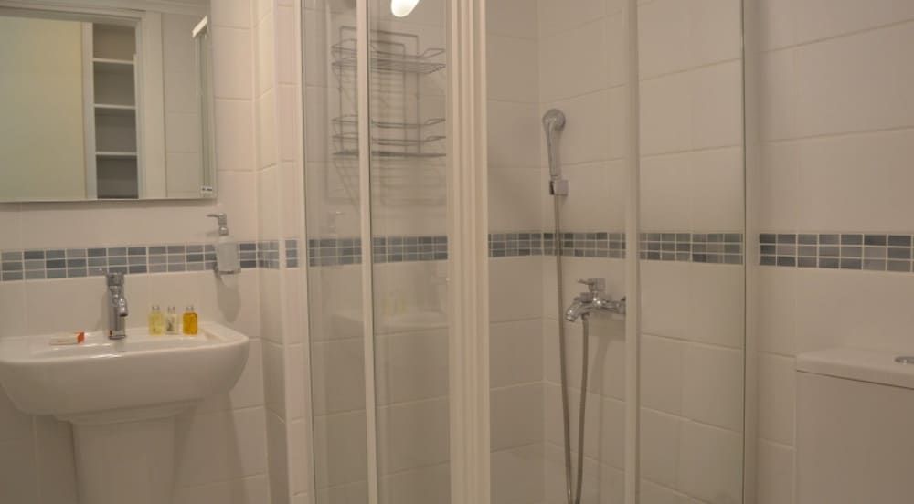 Villa Olive by Villa Safiya Villa, 3 Bedrooms, Mountain View 13