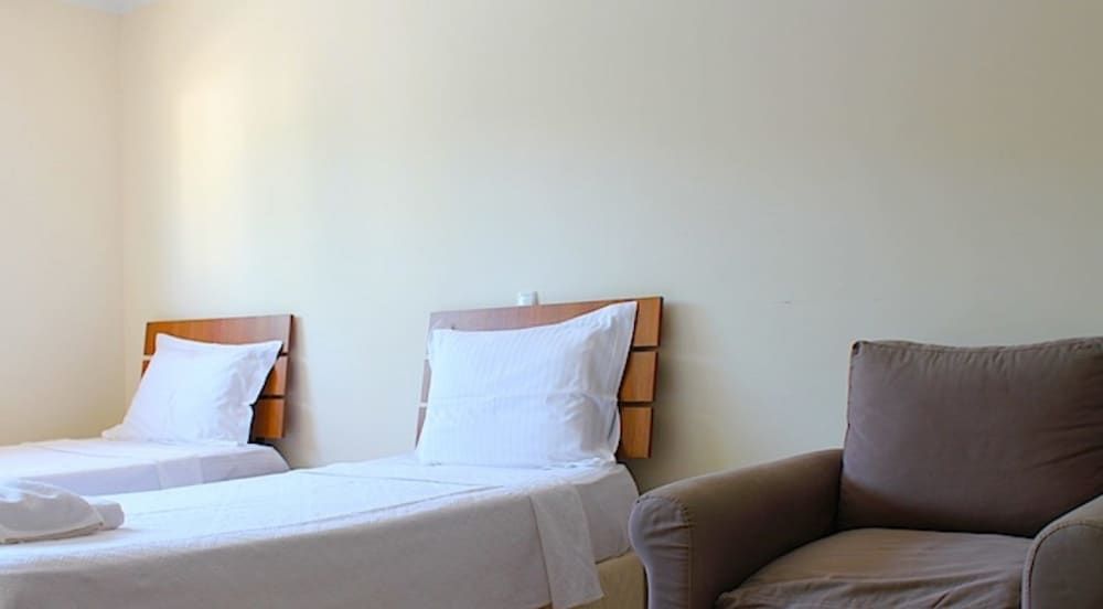 Silverhill Villas by Villa Safiya Villa (Silverhill 1)