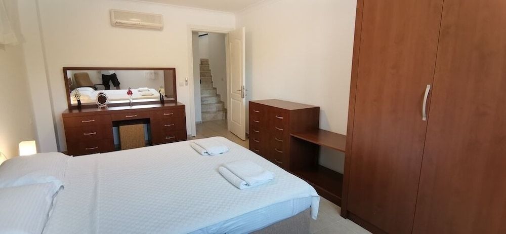 Villa Redpine 5 Villa 4