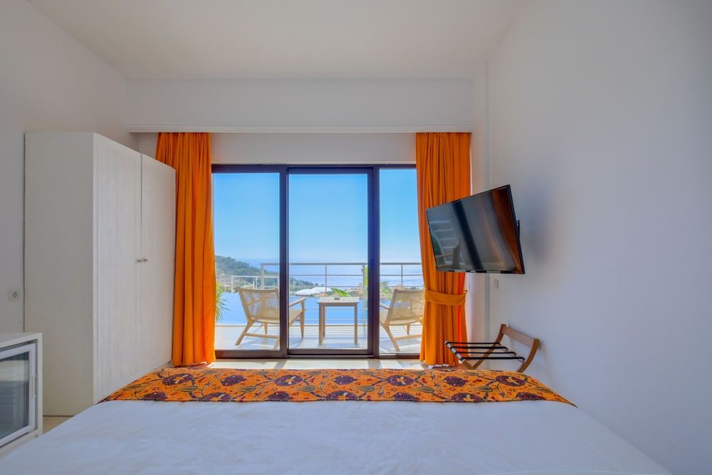 Highclere Hotel and Spa Deluxe Double Room 7