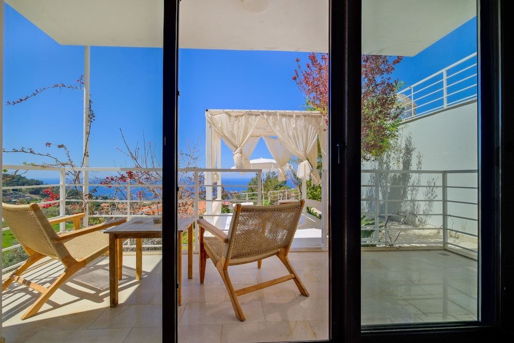 undefined Highclere Hotel and Spa 10