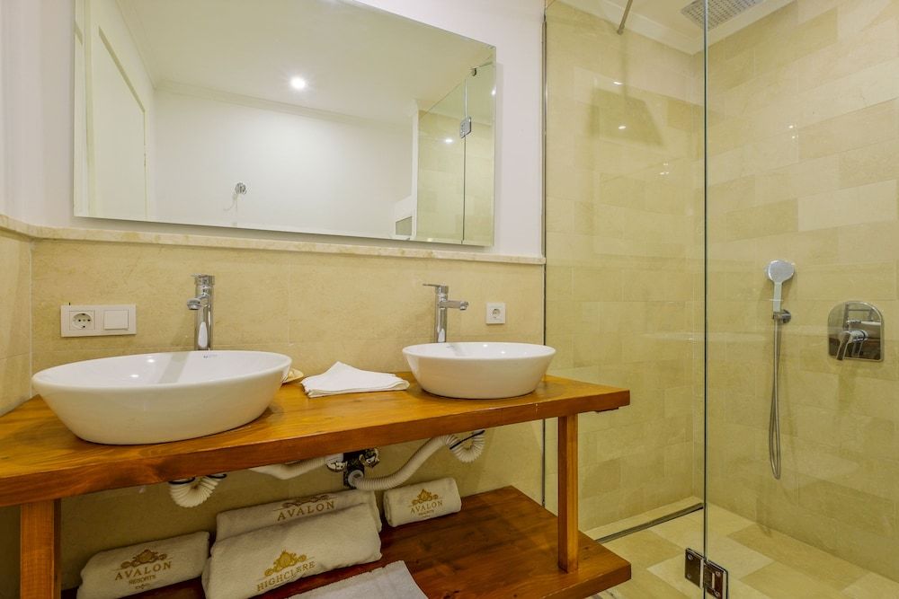 Highclere Hotel and Spa Deluxe Double Room 10