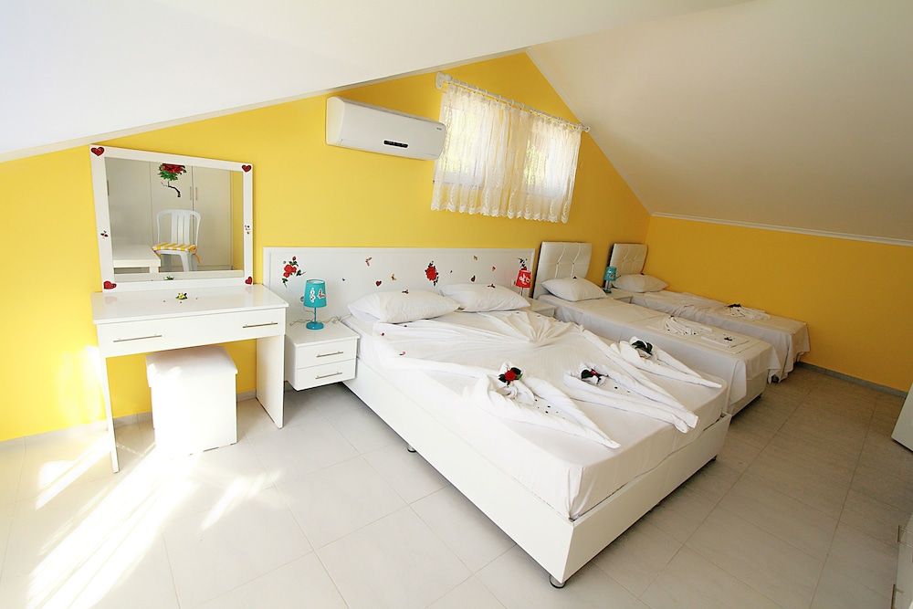 undefined Garden Apartments G4