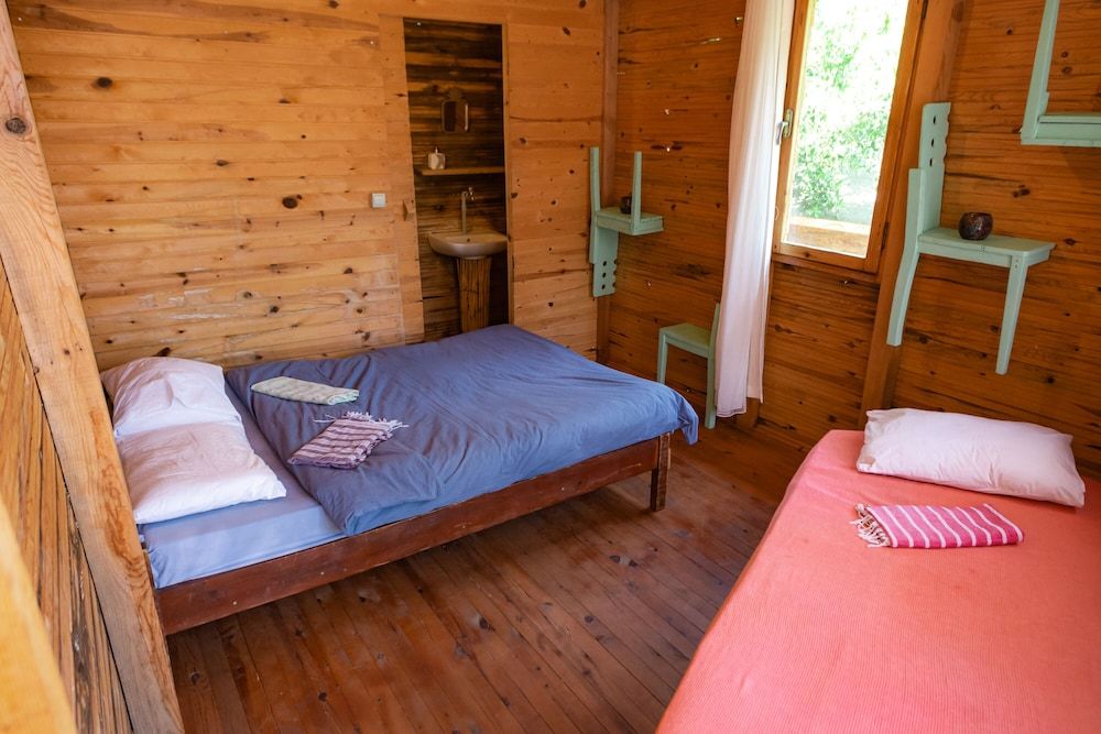 The Fabric Lounge Bungalow, 1 Queen Bed (Sea View, ROCK) 3