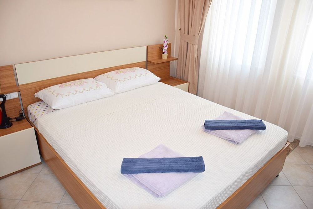 undefined Thera Apartments 8