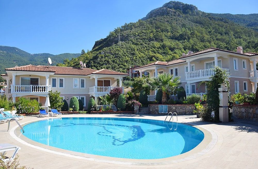 undefined Thera Apartments 8 5