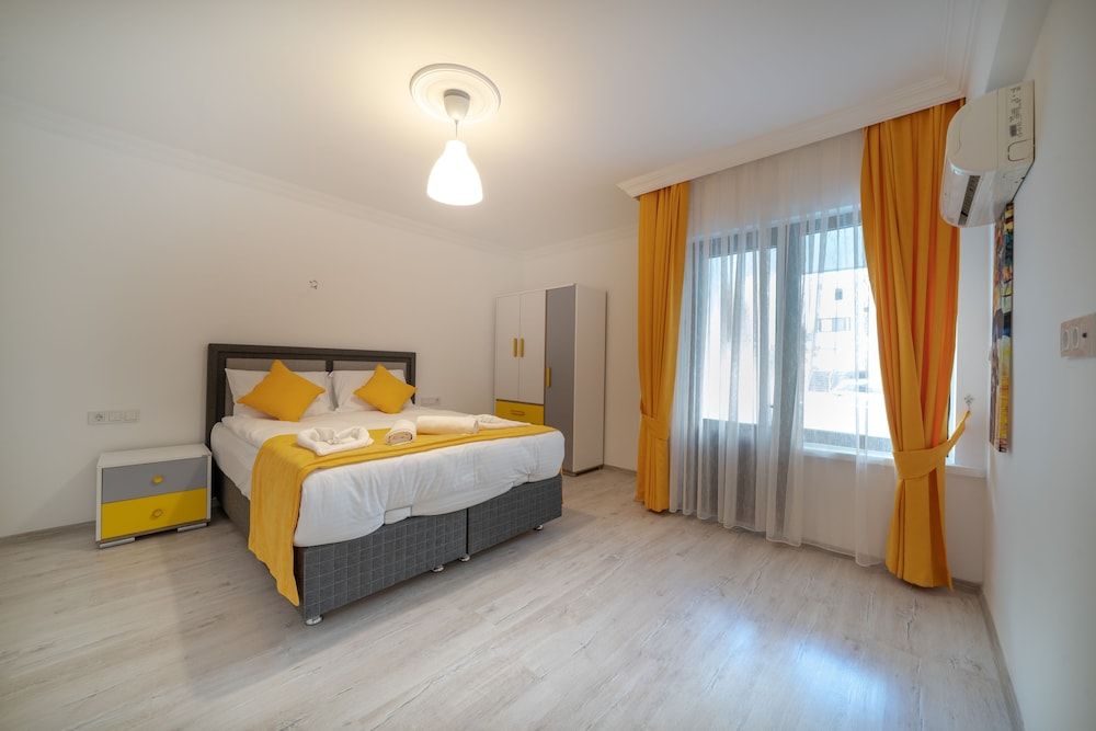 undefined F48 Family 7