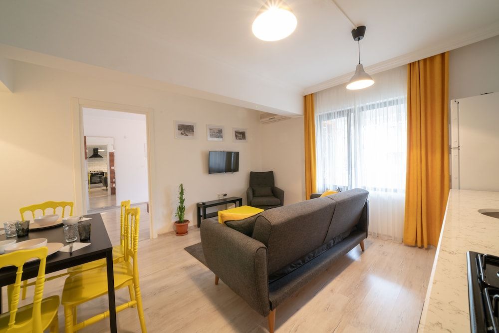 undefined F48 Family 10