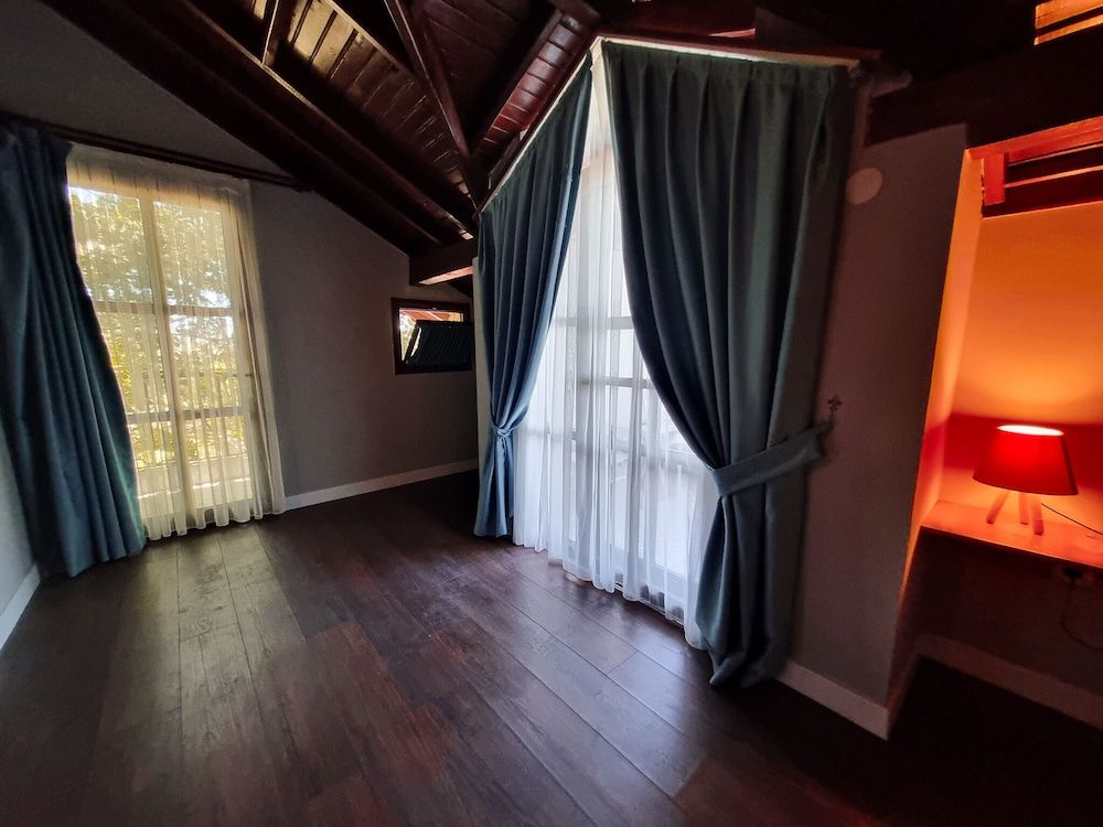 Faralia Hotel Exclusive Room, 1 King Bed, Jetted Tub, Sea View 10