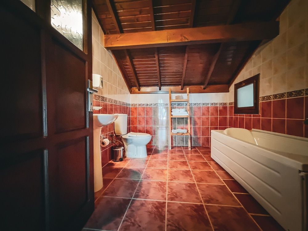 Faralia Hotel Exclusive Room, 1 King Bed, Jetted Tub, Sea View 7