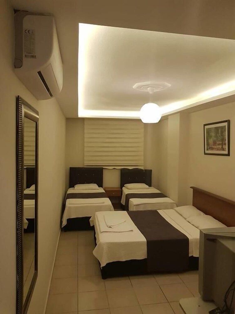 undefined Hotel Feryil Centrum 3