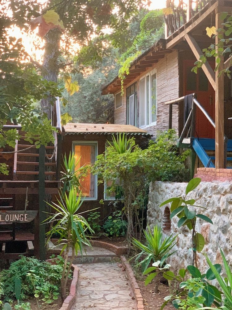 undefined Turan Hill Lounge 3