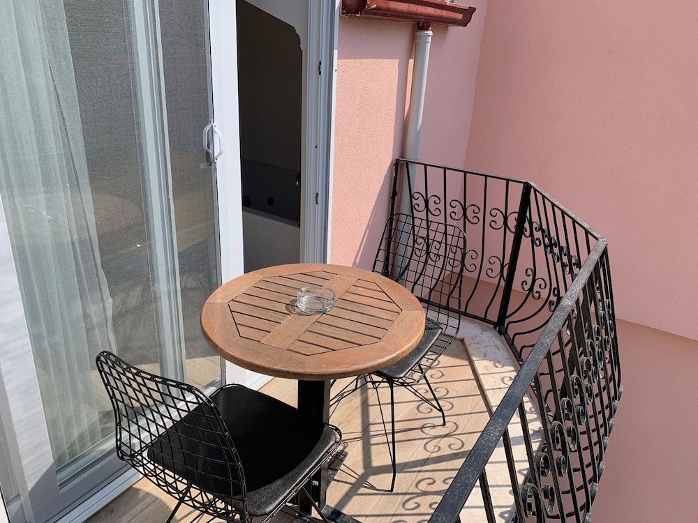 Infinity Lilly Apartments City Studio 7