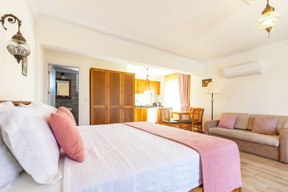 undefined Infinity Lilly Apartments 9