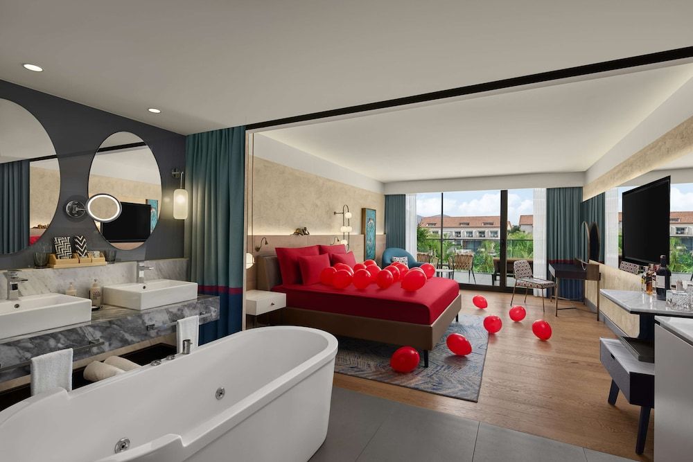 Honeymoon Room