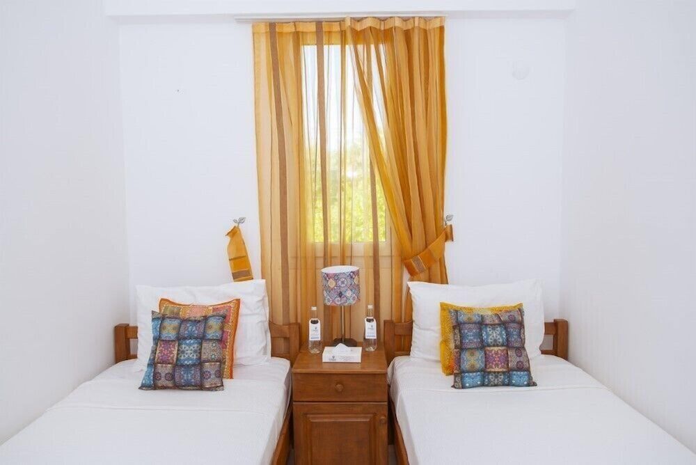 undefined Tala Villa 21 9