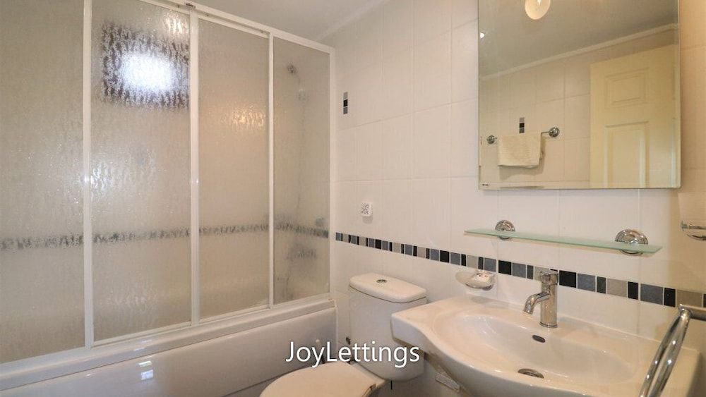 Villa AX07 by JoyLettings Villa, 5 Bedrooms 11