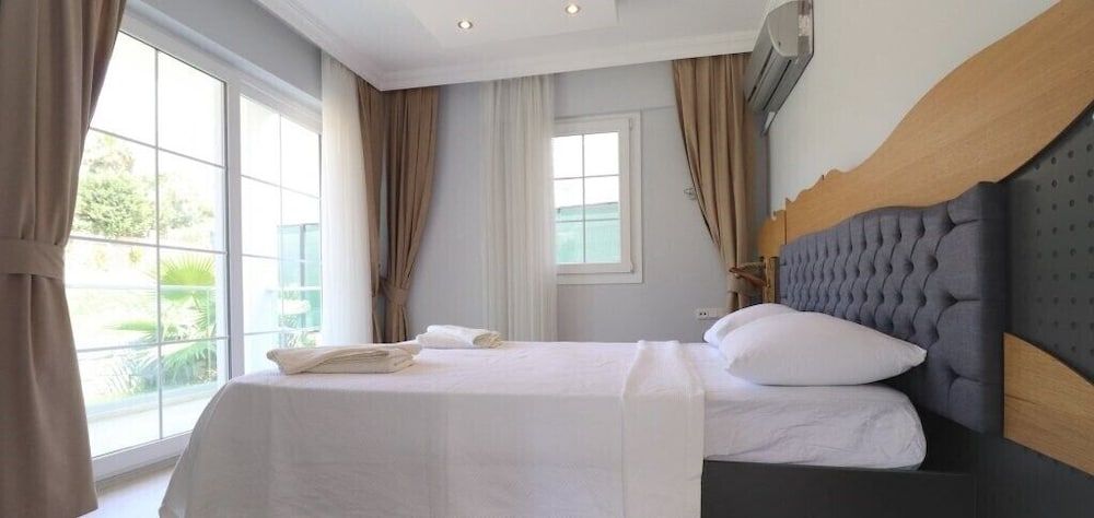 undefined Villa AKD1  by JoyLettings 5