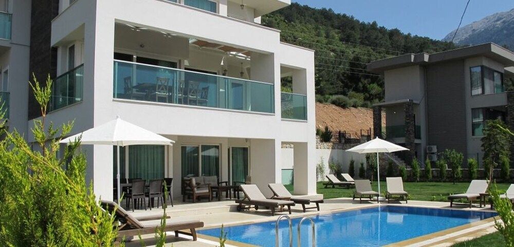 undefined Villa Joy 3 by JoyLettings 5