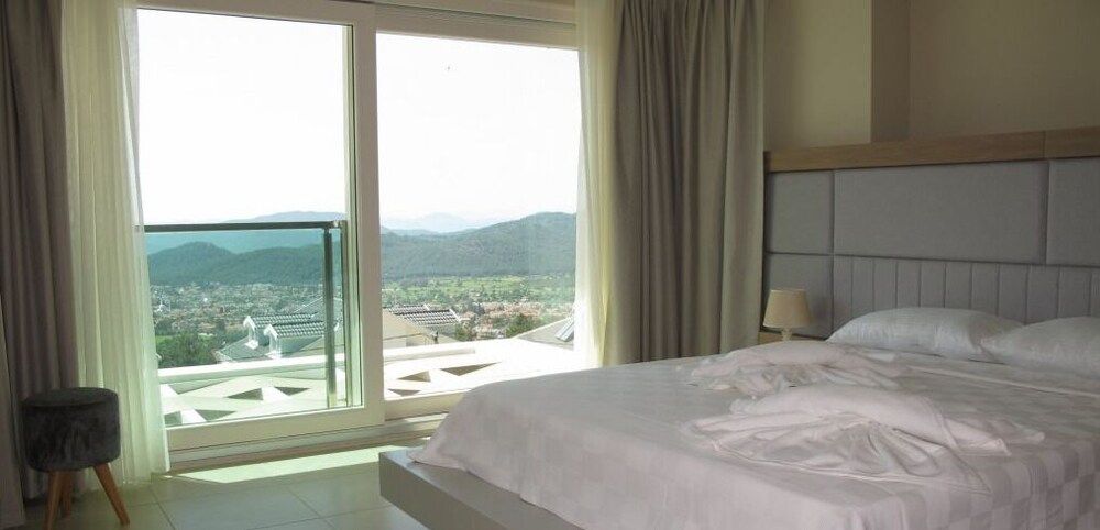 undefined Villa Joy 3 by JoyLettings