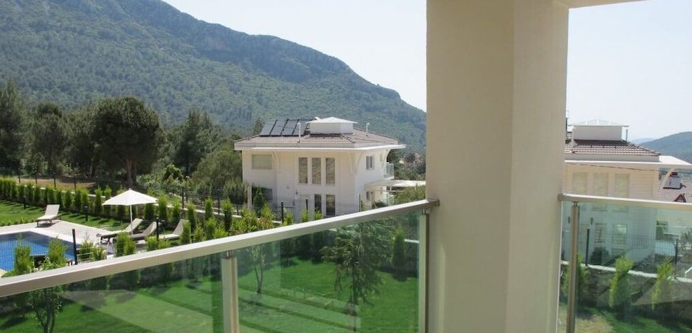 Villa Joy 3 by JoyLettings Villa 13