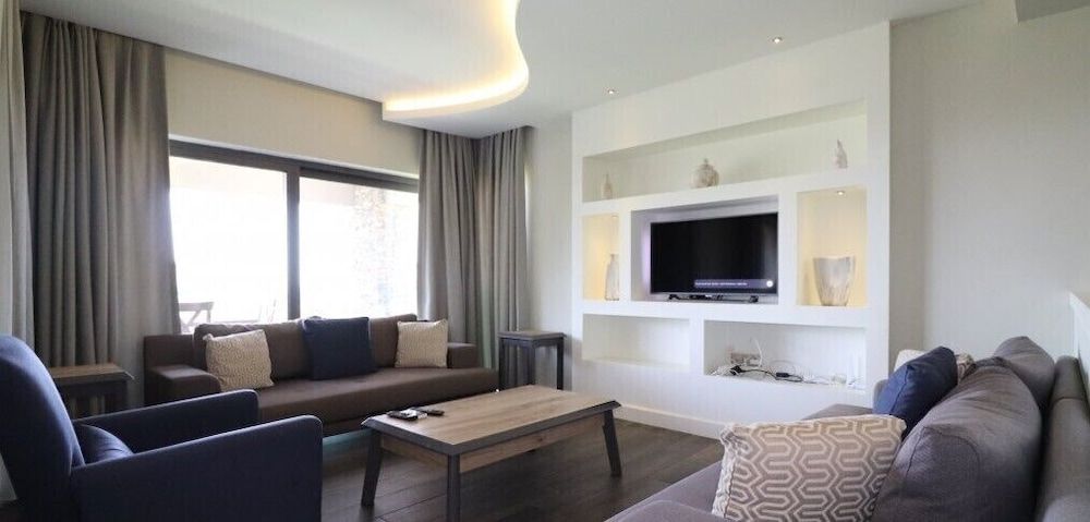 undefined Villa Joy 2 by JoyLettings