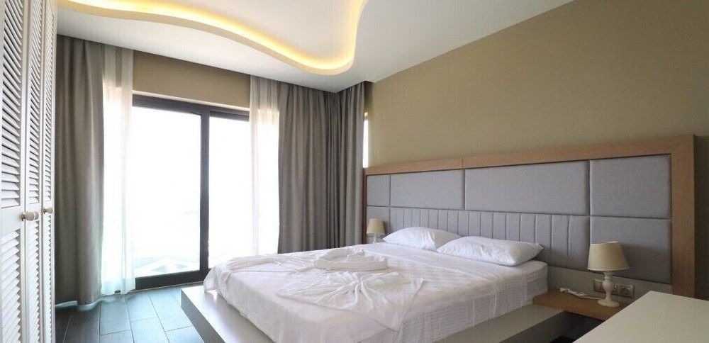 undefined Villa Joy 2 by JoyLettings 7