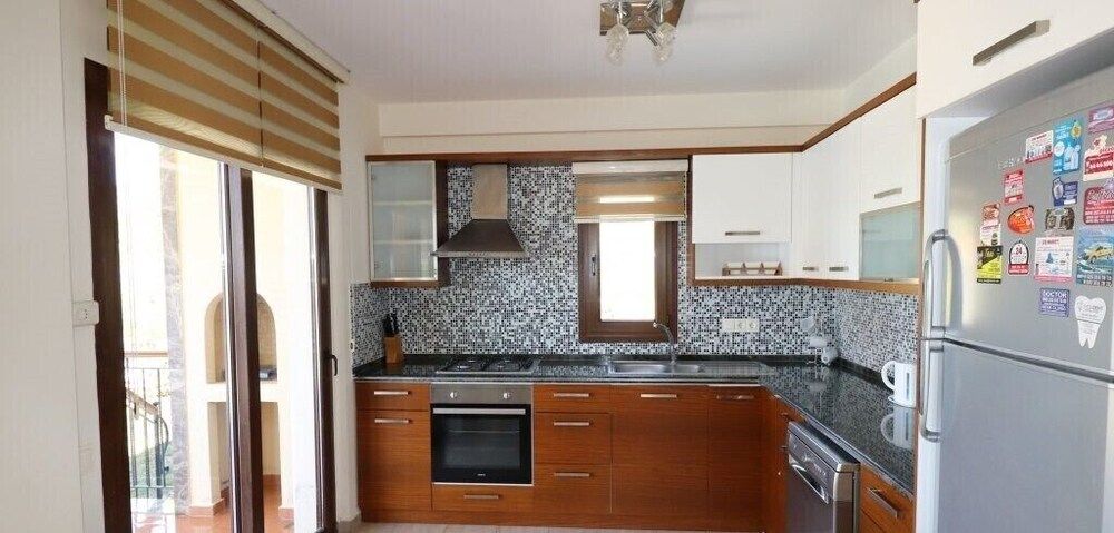 undefined Villa MAS2 by JoyLettings 2