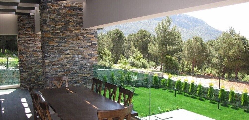 Villa JOY1 by JoyLettings Villa, 4 Bedrooms, Private Pool 11