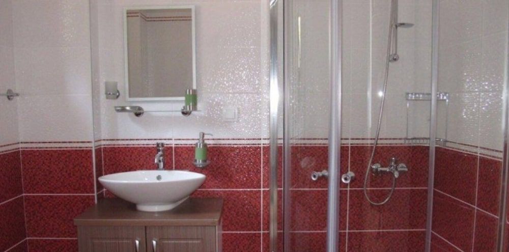 undefined Villa LMP1 by JoyLettings 8