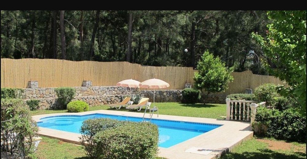 undefined Villa AX08 by JoyLettings 5