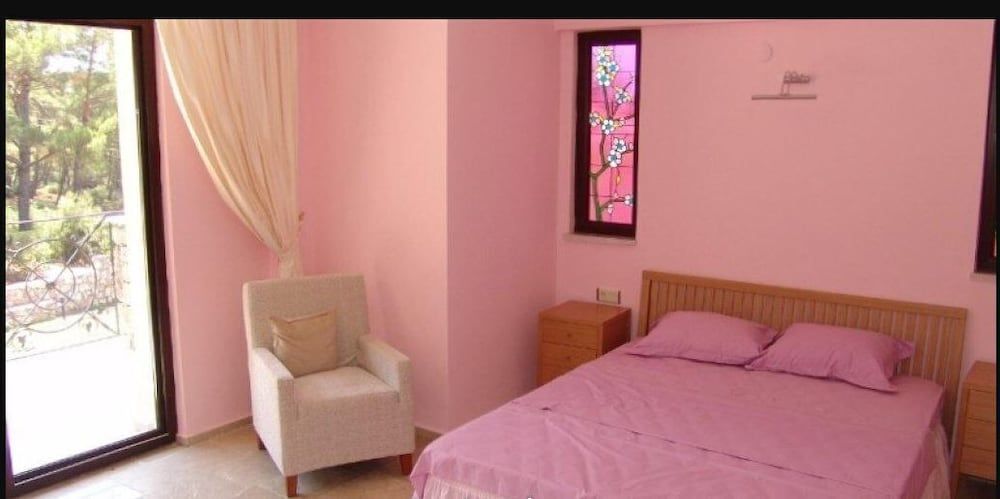 undefined Villa AX08 by JoyLettings 6